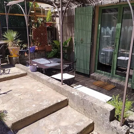 Au Petit Florian En Provence Apartment