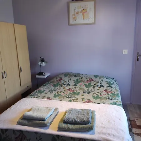 Apartment Au Petit Florian En Provence
